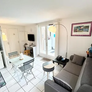 Charmante maisonnette À 2 pas des plagesPiscine Hébergement de vacances