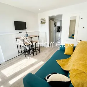 Maisonnette De Charme - Refaite à Neuf - Vue Hébergement de vacances